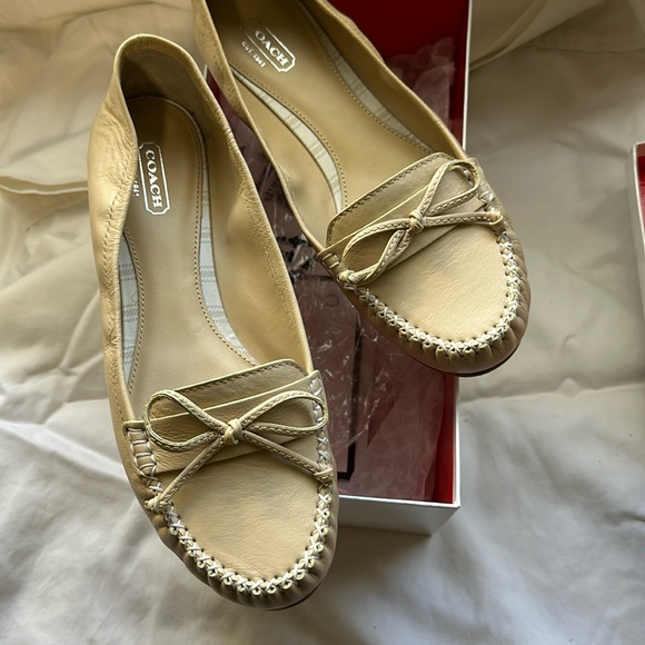 Coach sand color leather flats, size 8.5 - Picture 1 of 5